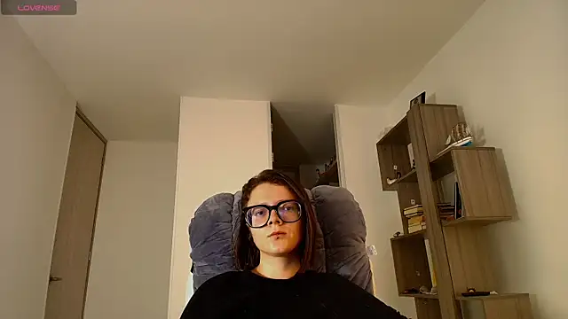 Arya starrk online show from November 7, 2:44 pm