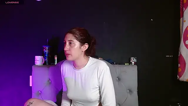 Red-moon1 online show from April 8, 5:20 am