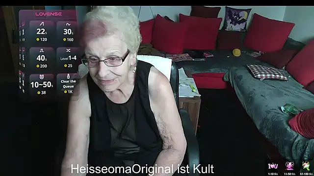 HeisseomaOriginal online show from September 11, 7:42 am