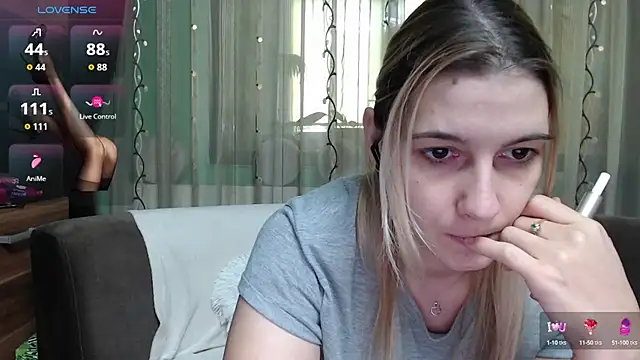 lovingfeetheels online show from October 14, 7:55 am