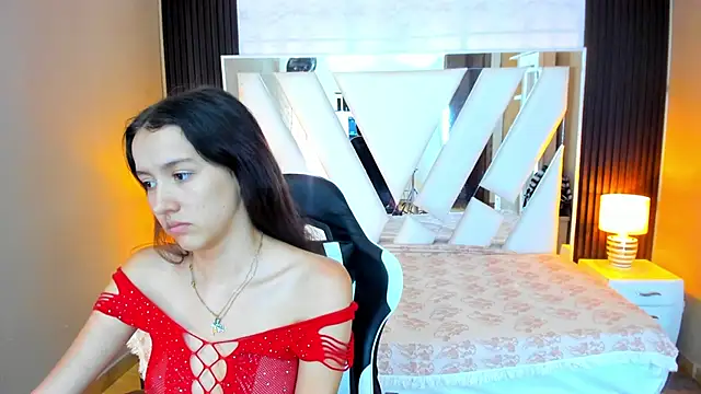 Linda4Petite online show from October 28, 6:24 pm