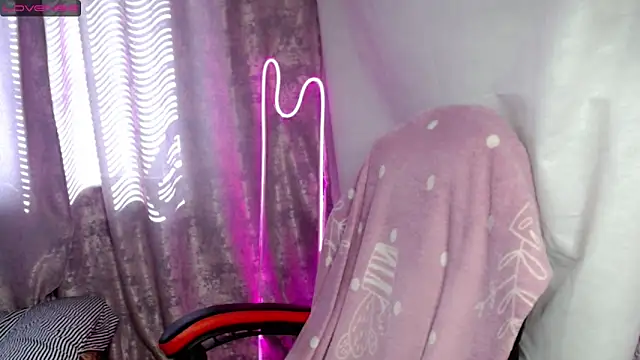 Careys universe online show from April 26, 4:43 am