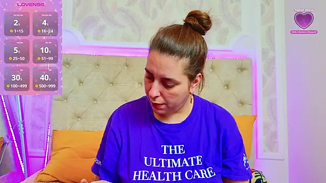 KarinaNoir online show from February 12, 5:20 am