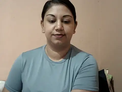 bellachow10 online show from February 3, 6:22 am