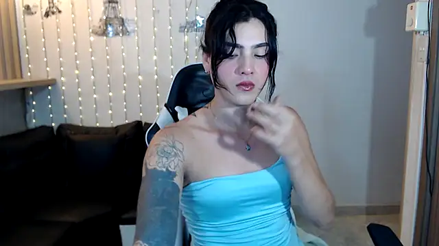 Snapshot of ximena22love chatting on September 20, 10:08 pm ximena22love online show from September 20, 10:08 pm