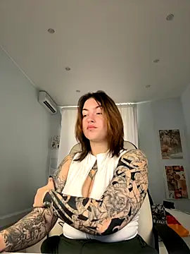 IvyHoney online show from October 7, 10:30 am