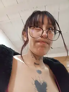 Mariana Joness online show from June 19, 7:28 pm