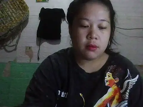 hotsexylyn online show from December 18, 3:44 am