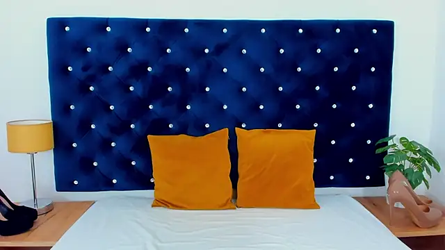 EvaLick online show from December 5, 7:19 am