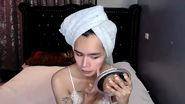 Snapshot of shecutie69 chatting on September 19, 4:39 pm shecutie69 online show from September 19, 4:39 pm