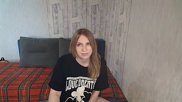 Pilly green  online show from April 18, 6:49 am