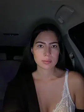 clairewntr online show from November 29, 8:57 pm