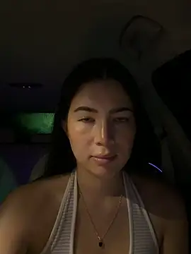 clairewntr online show from February 5, 8:23 pm