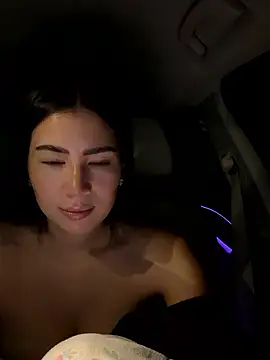 clairewntr online show from January 9, 9:41 pm