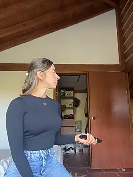 RouseColins online show from November 9, 7:43 pm