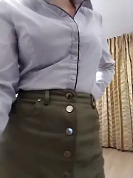 baby sweet girl  online show from December 17, 9:19 pm