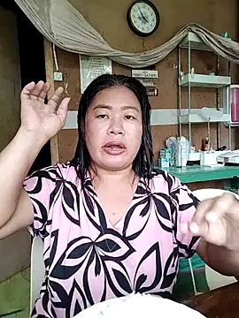 Snapshot of Lovelywoman43 chatting on September 16, 5:37 am Lovelywoman43 online show from September 16, 5:37 am
