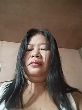 Lovelywoman43 online show from May 31, 8:10 pm