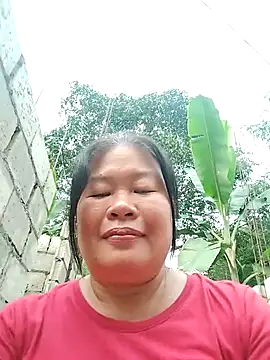 Snapshot of Lovelywoman43 chatting on September 11, 9:20 am Lovelywoman43 online show from September 11, 9:20 am