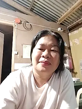 Snapshot of Lovelywoman43 chatting on October 12, 9:17 pm Lovelywoman43 online show from October 12, 9:17 pm