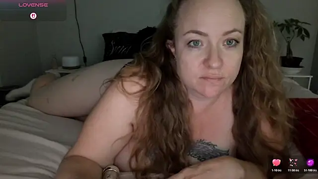 julimonroe online show from April 17, 3:19 am