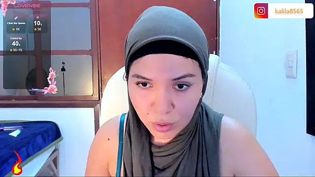 MatchedEyebrow online show from September 27, 9:33 pm