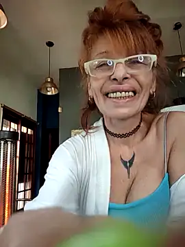Snapshot of FrozenWaffle chatting on September 13, 5:10 pm FrozenWaffle online show from September 13, 5:10 pm