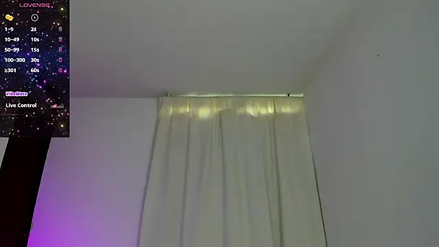Snapshot of VioletaSotter chatting on October 2, 12:21 pm VioletaSotter online show from October 2, 12:21 pm
