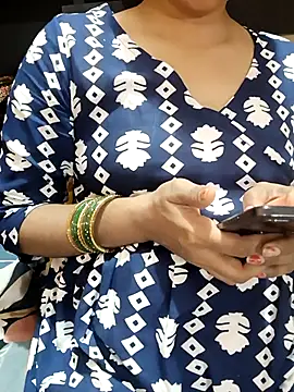 Diya 143 online show from October 31, 5:50 pm