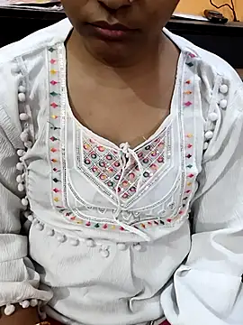 Diya 143 online show from October 8, 10:30 am