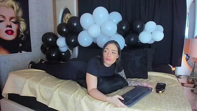 celestestars online show from October 29, 9:28 pm