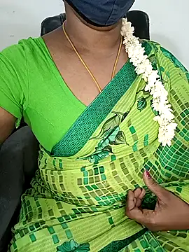 Snapshot of Tamil-hotwife chatting on September 10, 4:40 pm Tamil-hotwife online show from September 10, 4:40 pm