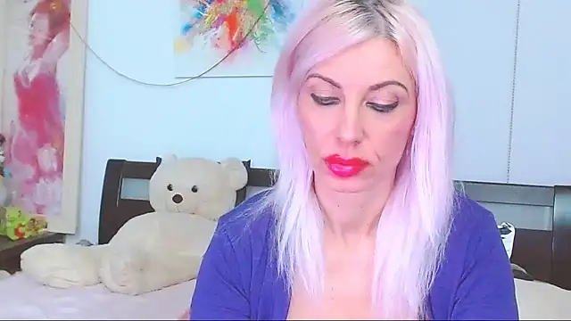 HoneyLara online show from October 31, 2:13 am