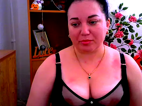 AmanaGi online show from November 24, 4:42 pm