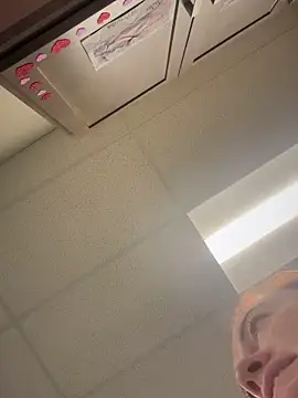 Snapshot of cinnatitties chatting on September 9, 8:41 pm cinnatitties online show from September 9, 8:41 pm