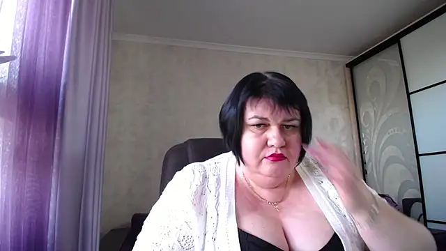 JuicyLady Di online show from October 14, 11:02 am