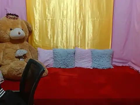 xxSexyBitch69xx online show from March 19, 11:14 am