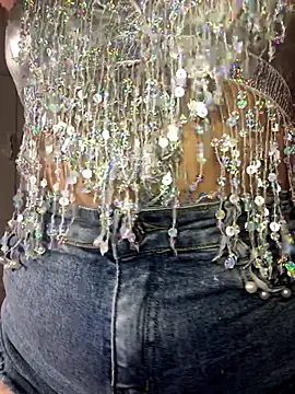 Sam Thompsoon  online show from October 29, 3:11 am