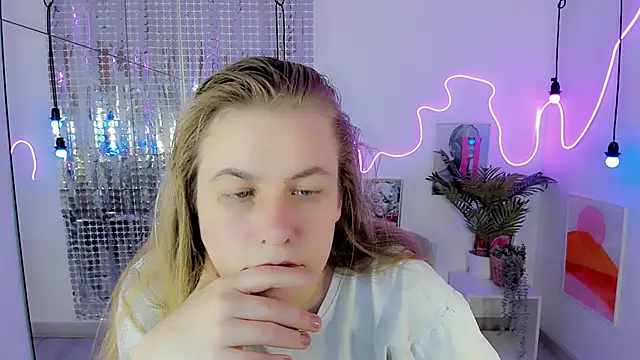 JadeSoft online show from October 24, 8:27 pm