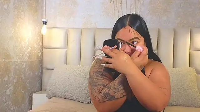 EmilyQueen3x online show from June 3, 2:33 pm