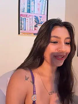 loolla 23 online show from April 18, 1:19 am