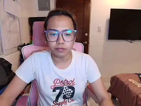 Your PrettyGirlxxx online show from February 19, 10:15 am