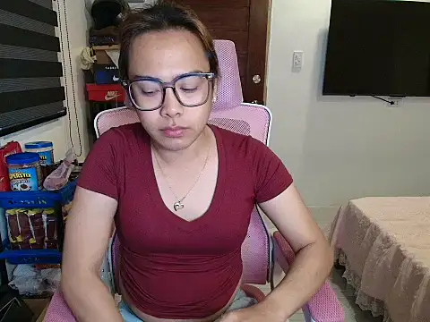 Your PrettyGirlxxx online show from March 8, 1:48 pm