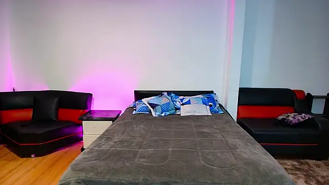 yesie hot online show from March 6, 1:12 am