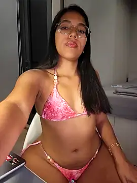 SheenaBrooke online show from December 2, 2:30 pm