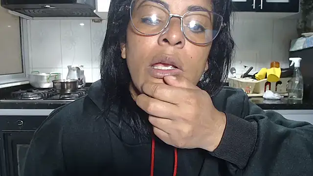 kateleyagrey online show from January 12, 6:35 pm