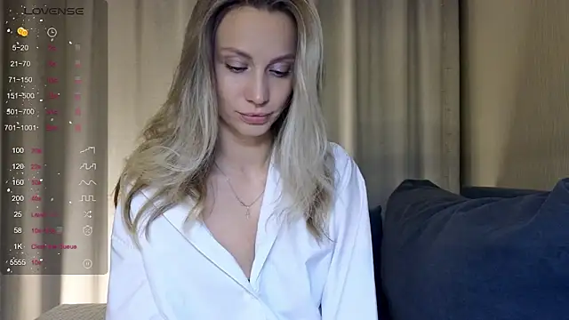 Alice Wonders online show from April 11, 7:39 pm