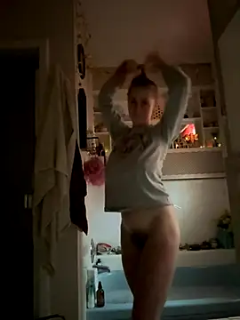 ClumsyLink online show from November 18, 5:36 pm