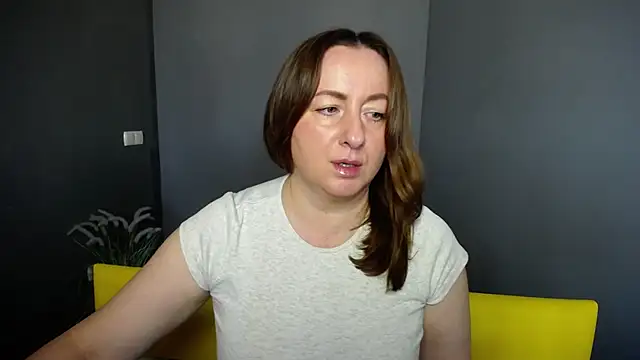 Abby Taylorr online show from November 2, 7:12 am