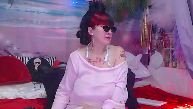 NightOrhideya online show from November 16, 1:40 am